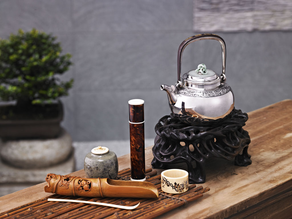 分享到:《芭莎艺术》 匡时讲堂之漫话日本茶道具收藏